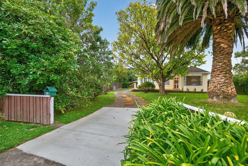 18 Edmonds Street, Wainuiomata, Lower Hutt - Carousel 40