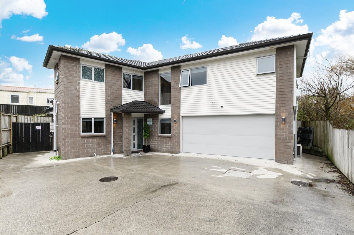 253 Swanson Road, Henderson, Auckland - Carousel 1