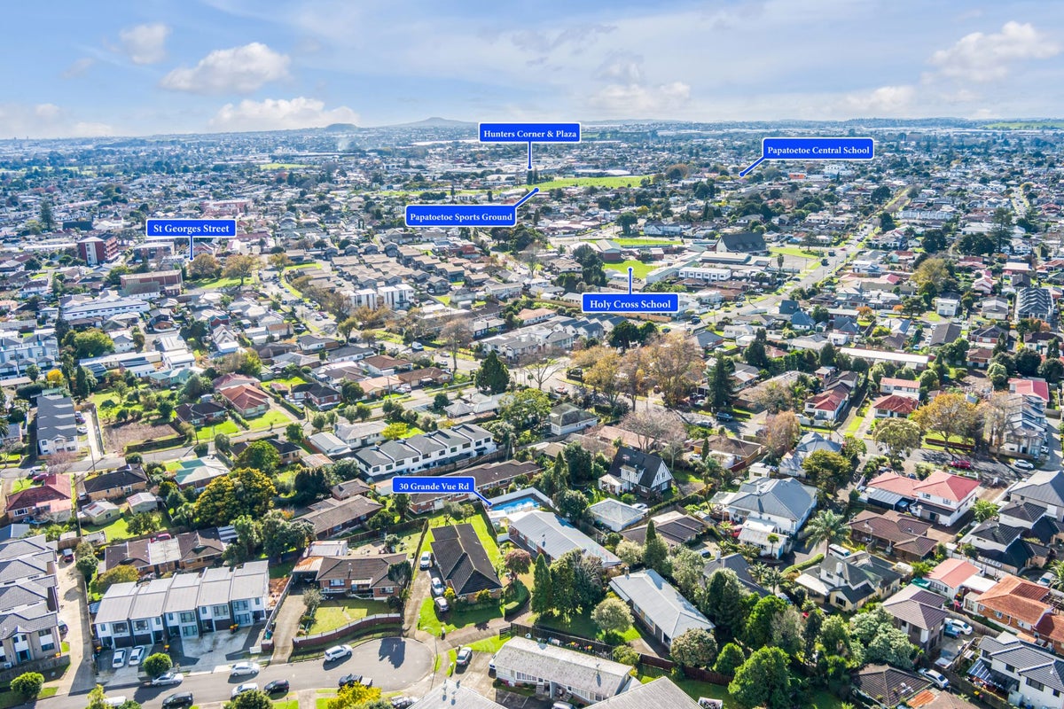 30 Grande Vue Road, Hill Park, Manukau City, Auckland - Carousel 41