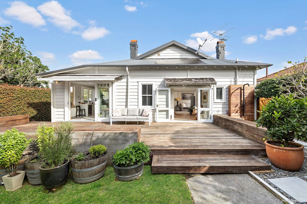 36 Mont Le Grand Road, Mount Eden, Auckland - Carousel 2