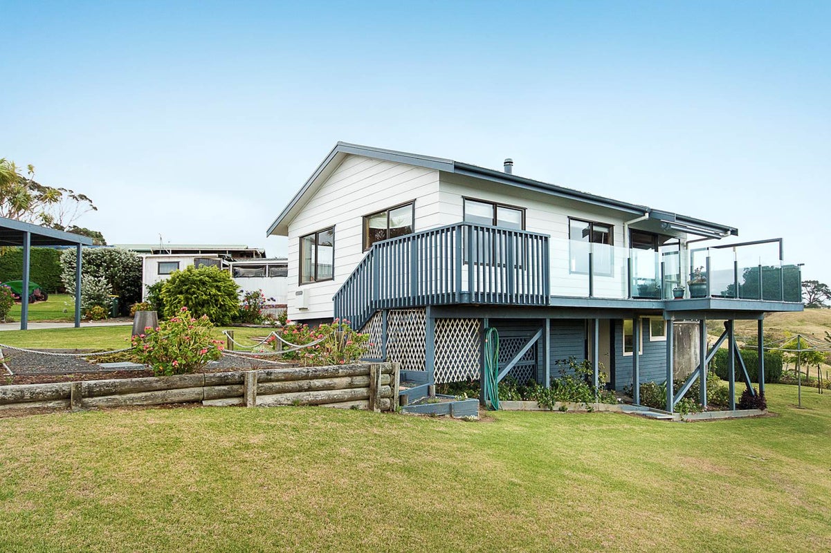 481A Grahams Beach Road, Manukau Heads, Awhitu - Carousel 2