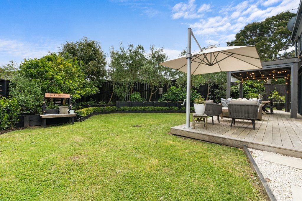 31B Castledine Crescent, Glen Innes, Auckland - Carousel 2