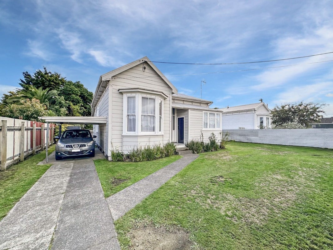 11 Kelvin Street, Aramoho, Whanganui - Carousel 2