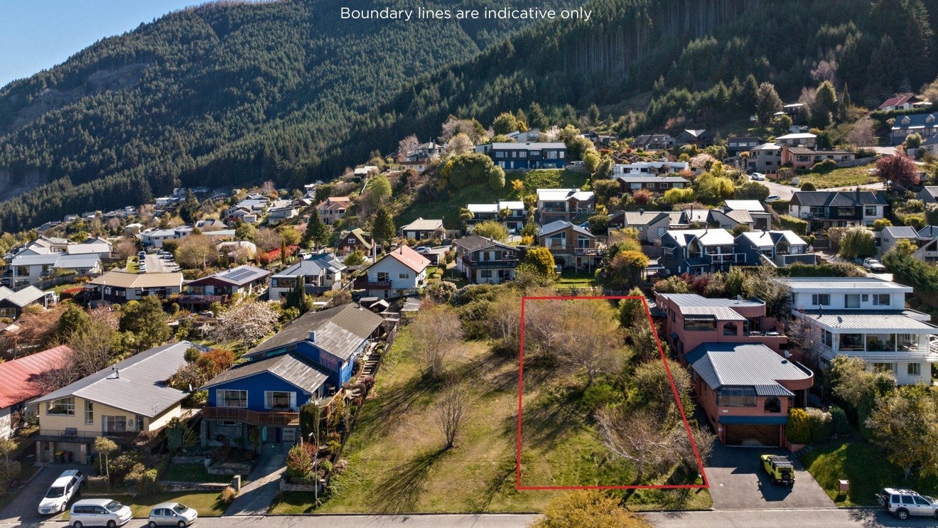 16 Avalon Crescent, Fernhill, Queenstown - Carousel 1