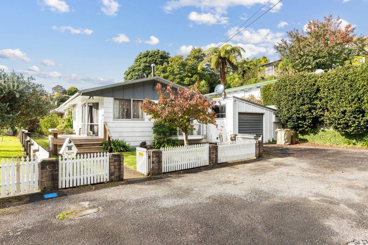 65 Lorna Street, Lynmouth, New Plymouth - Carousel 1