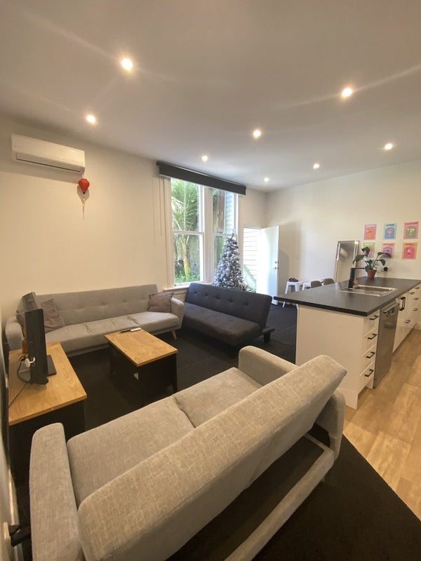 343 The Terrace, Te Aro, Wellington - Carousel 2