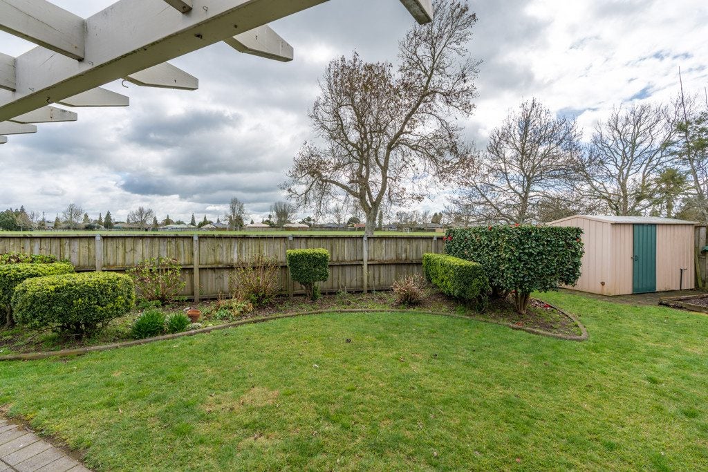 4 Gallery Grove, Flagstaff, Hamilton, Waikato - Carousel 2