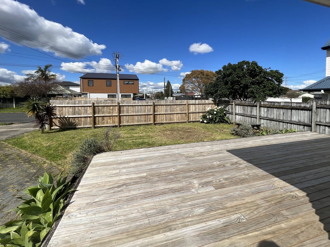 11 Tiraumea Drive, Pakuranga, Auckland - Carousel 14