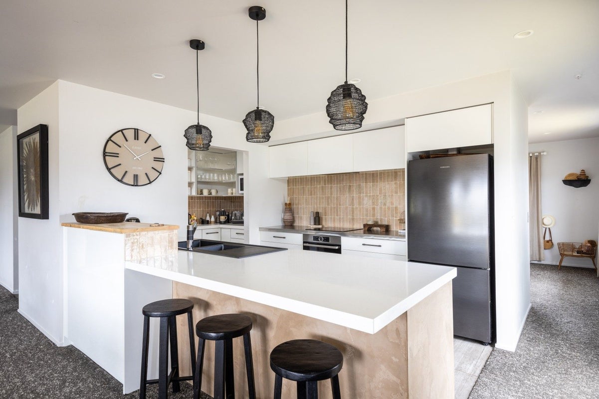 3 Customhouse Street, Bell Block, New Plymouth - Carousel 2