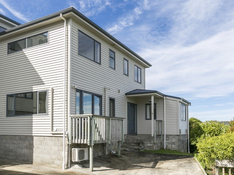 96A Montgomery Avenue, Karori, Wellington - Carousel 1