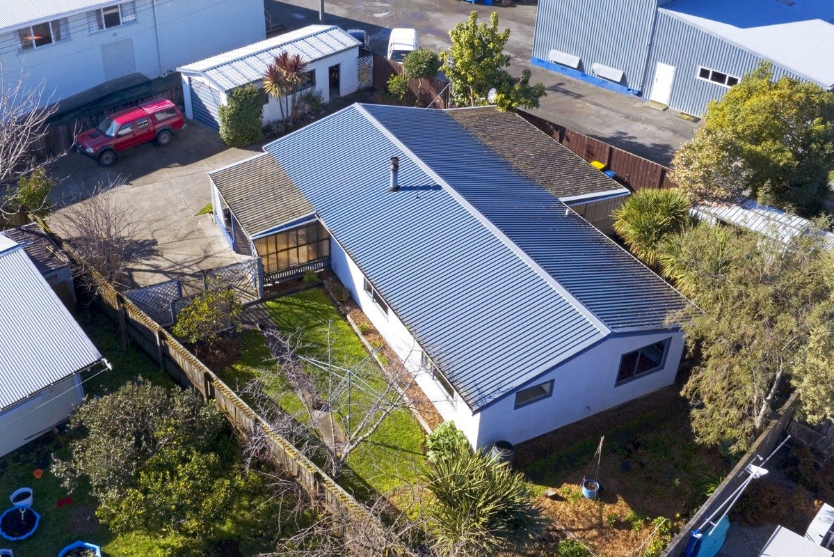 16 Lord Rutherford Road North, Brightwater - Carousel 21