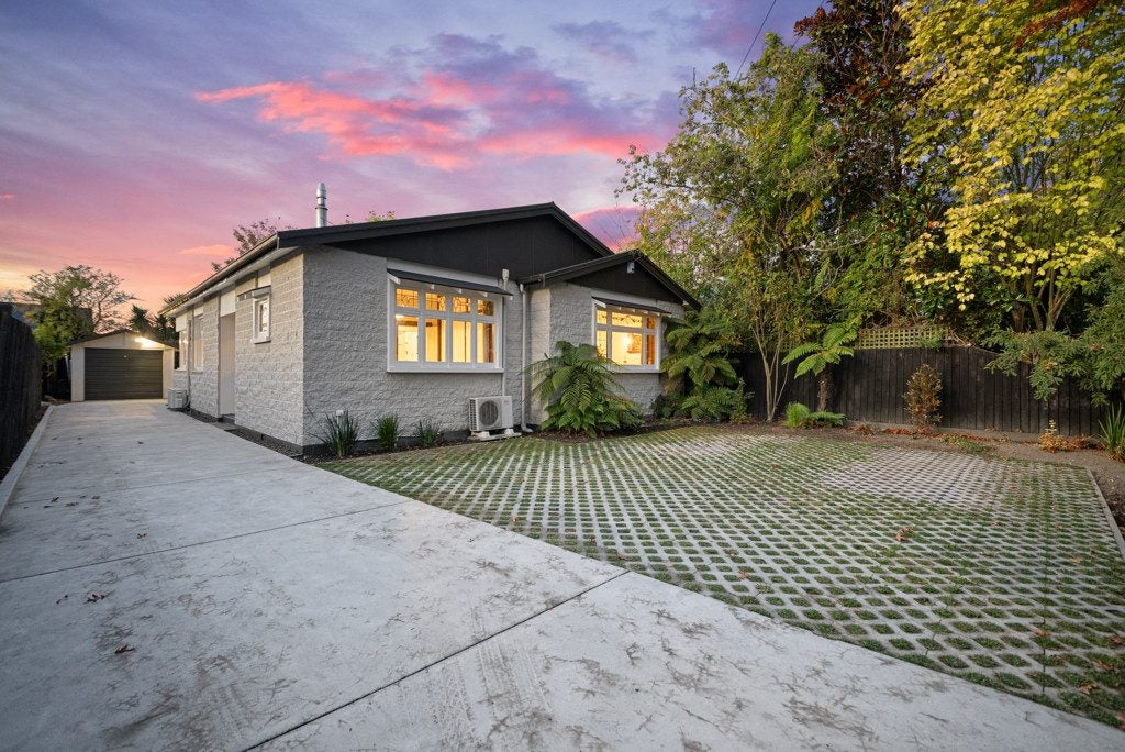 9 Oxley Avenue, St Albans, Christchurch - Carousel 2
