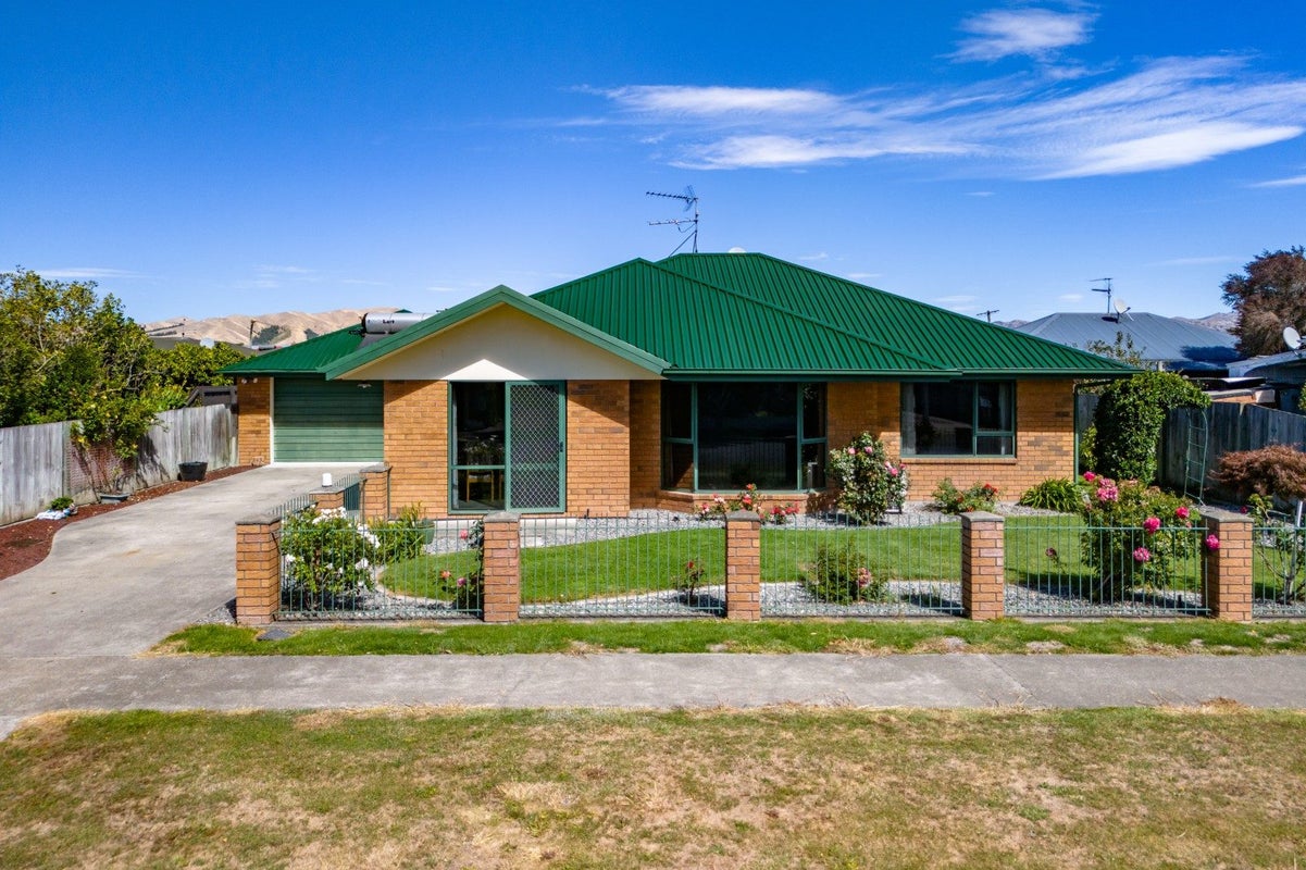 15 Pitchill Street, Mayfield, Blenheim - Carousel 2