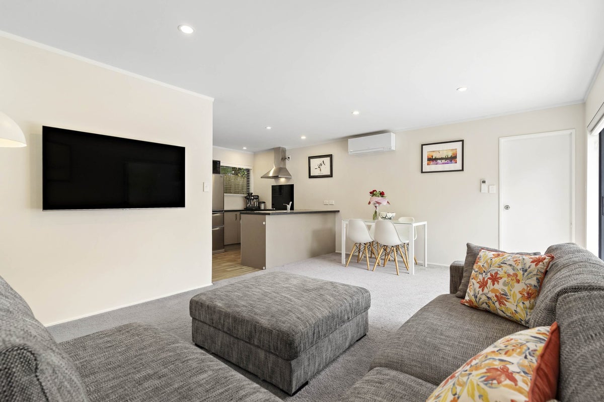 70A Oakley Avenue, Waterview, Auckland - Carousel 2