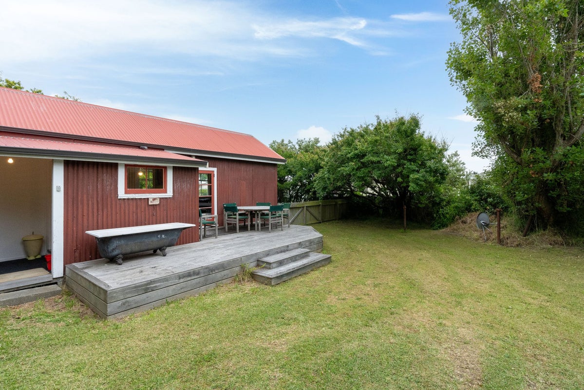 21 Shortt Street, Foxton Beach, Foxton - Carousel 33