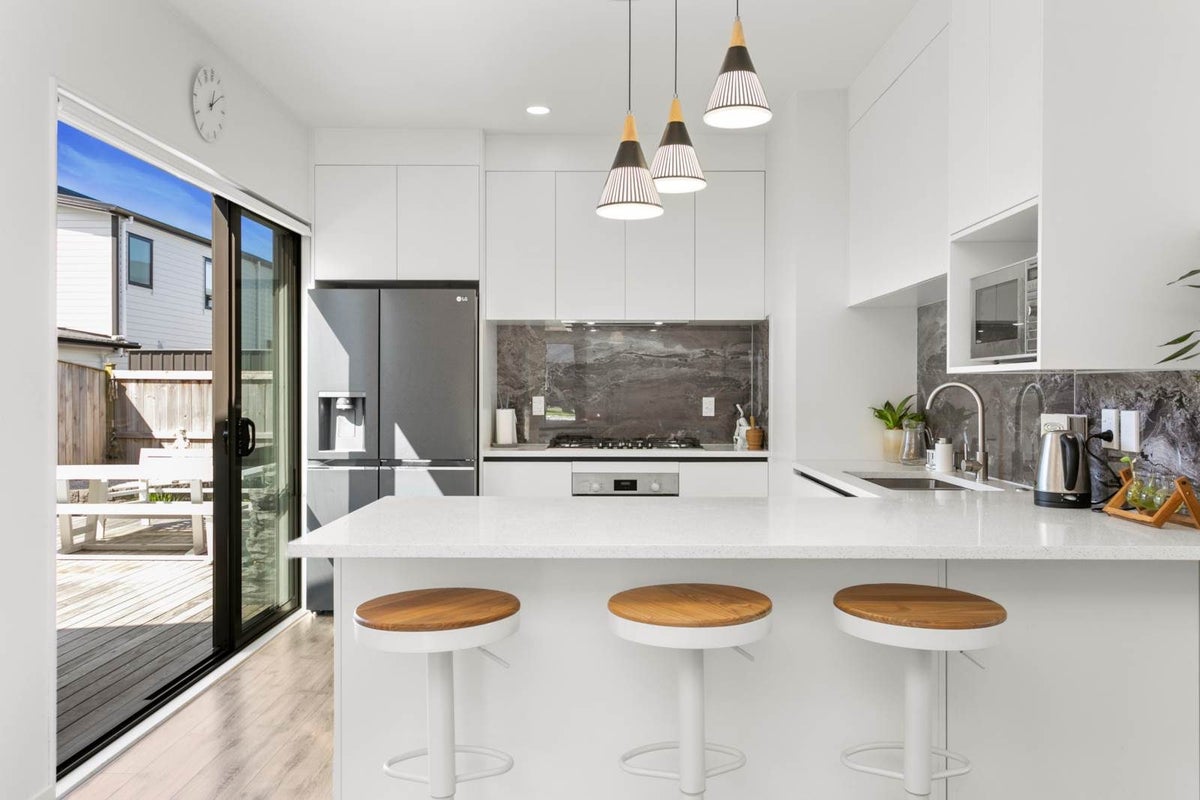 47 Kaimanawa Road, Karaka, Papakura - Carousel 1