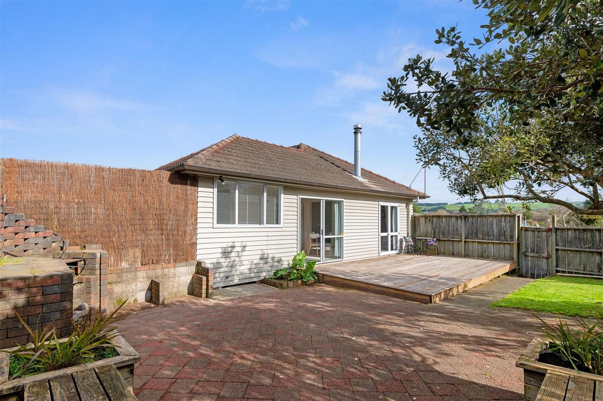10 Sherriff Street, Hillcrest, Rotorua - Carousel 1