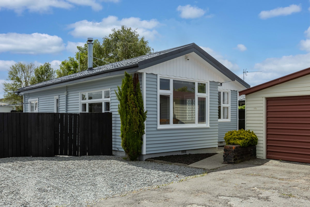 17C Ottawa Road, Wainoni, Christchurch - Carousel 1
