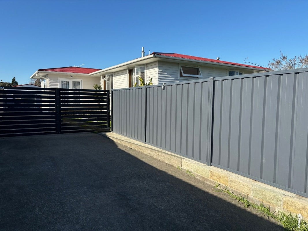 423 Huia Street, Camberley, Hastings - Carousel 1