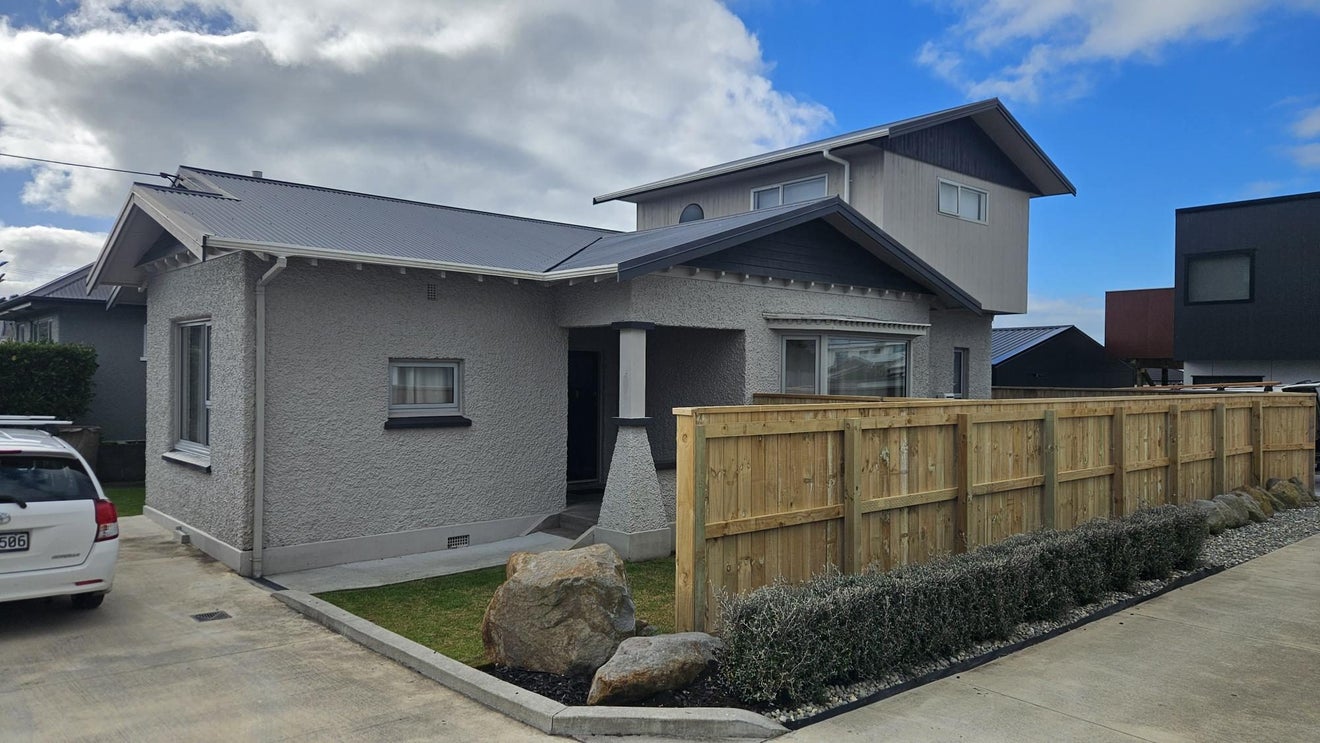 7 French Street, Moturoa, New Plymouth - Carousel 2