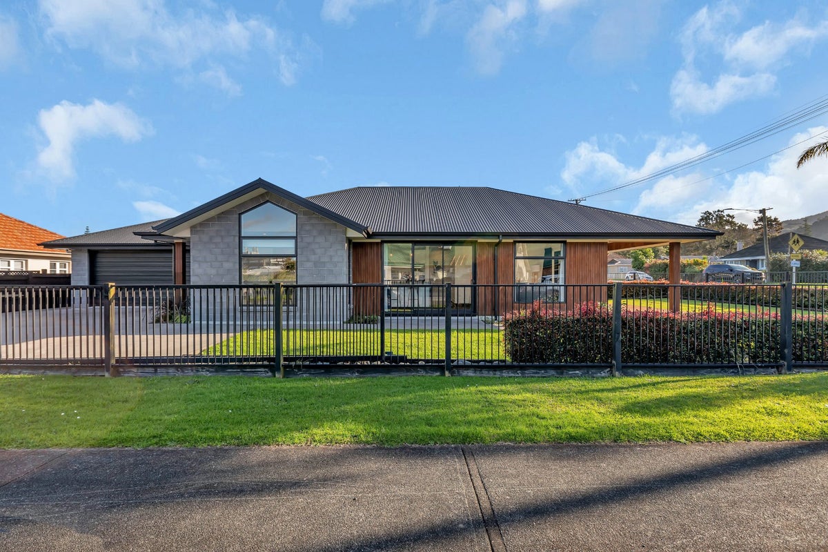 2A Keays Road, Avenues, Whangarei - Carousel 1