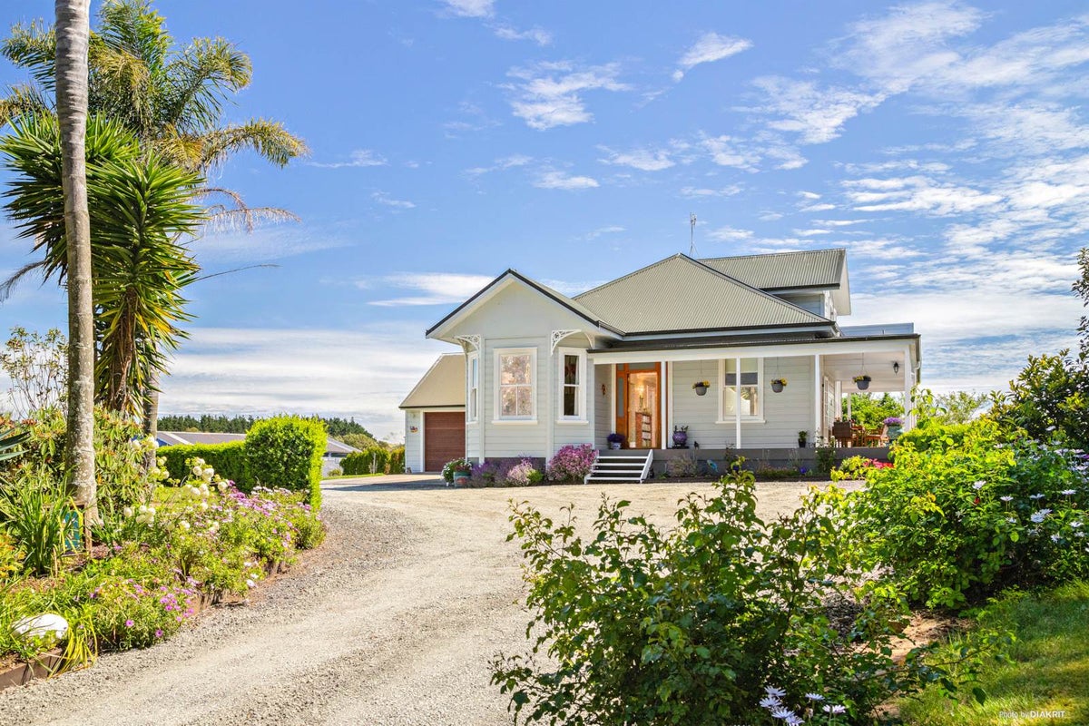 26A Pacific Street, Waiuku, Waiuku - Carousel 1