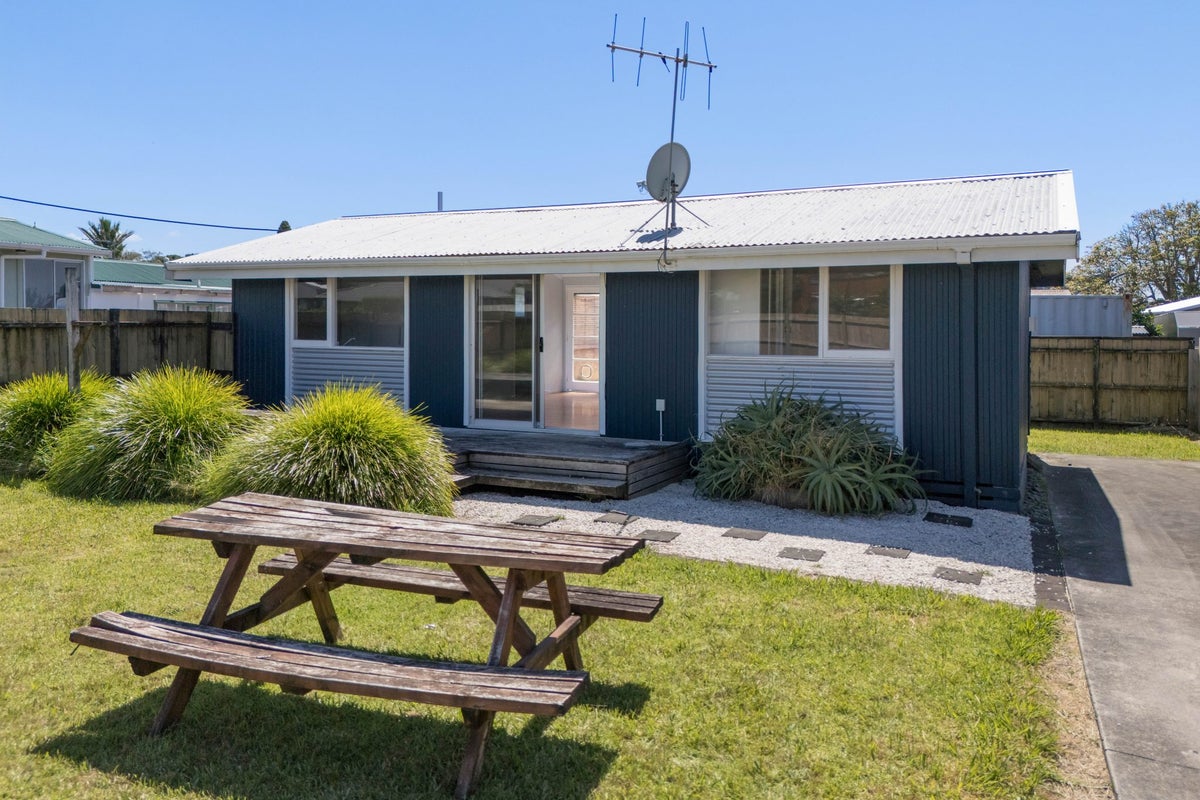 40 Athenree Road, Athenree, Katikati - Carousel 2