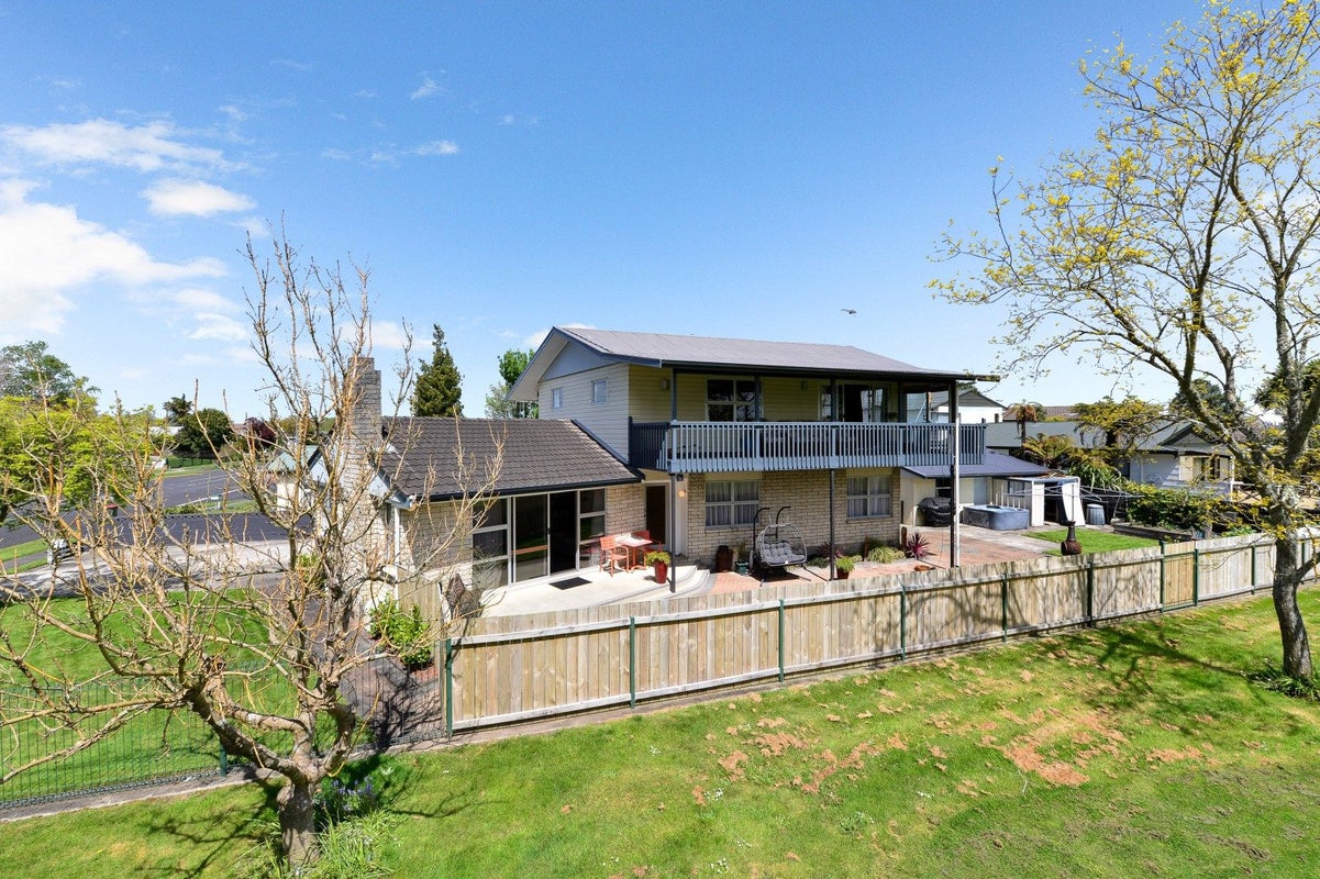 29 Ashurst Avenue, Pukete, Hamilton - Carousel 2