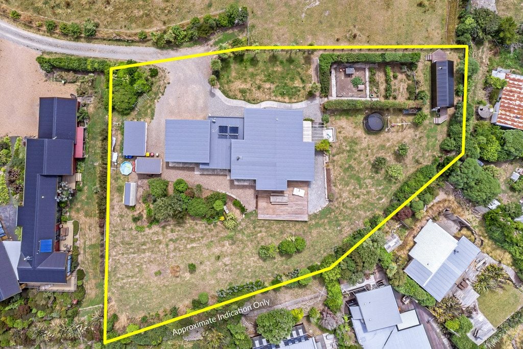 16 Hollybank Lane, Allandale, Lyttelton - Carousel 20