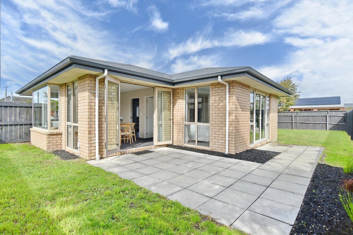 7 Casa Blanca Lane, Burwood, Christchurch - Carousel 2