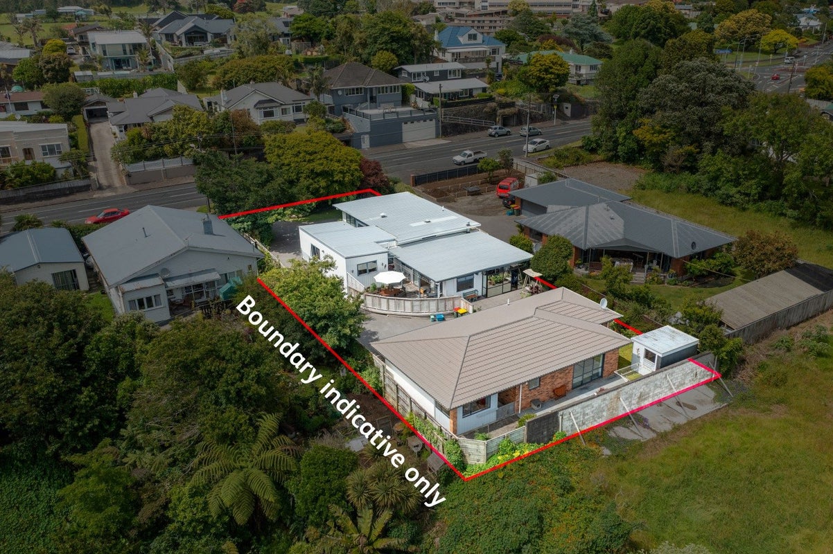 184 Tukapa Street, Westown, New Plymouth - Carousel 2