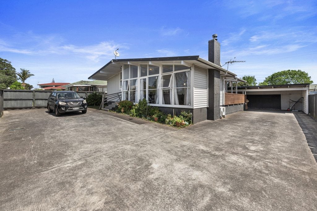 154 Rowandale Avenue, Manurewa, Auckland - Carousel 1