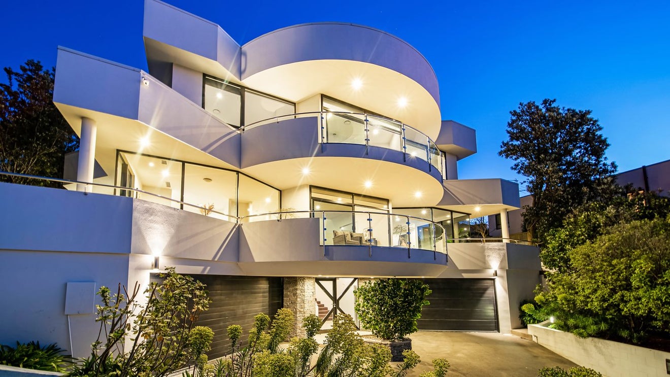 8 Scarff Place, Cashmere, Christchurch - Carousel 1