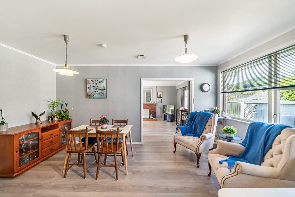 3 Riversdale Road, Clouston Park, Upper Hutt - Carousel 1