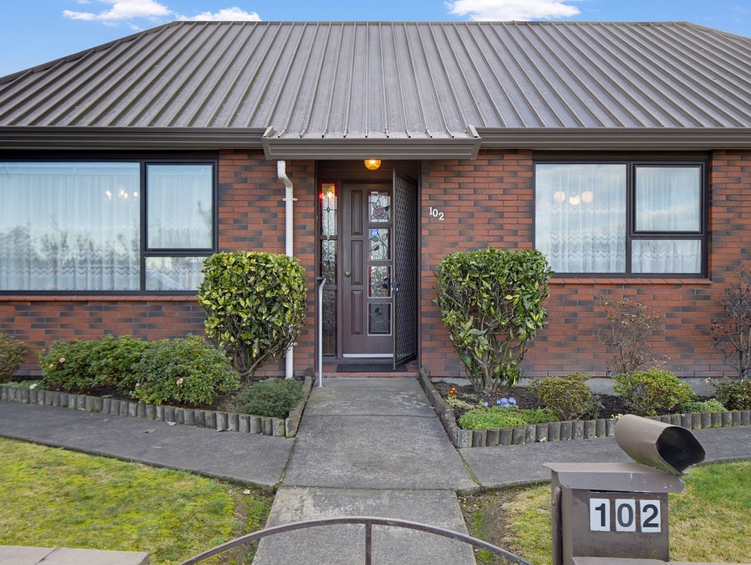 102 LAKE TERRACE ROAD, Burwood, Christchurch - Carousel 1
