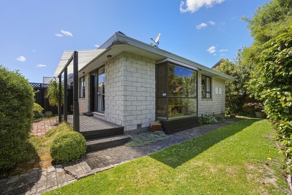 1/60A Somme Street, St Albans, Christchurch - Carousel 1