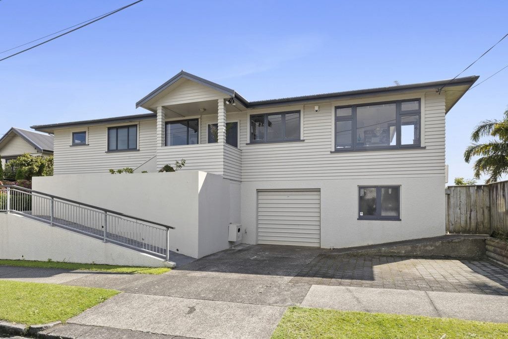 10 Bulteel Street, New Plymouth, New Plymouth - Carousel 2