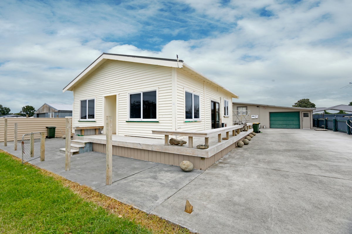 44 Browne Street, Normanby, Hawera - Carousel 1