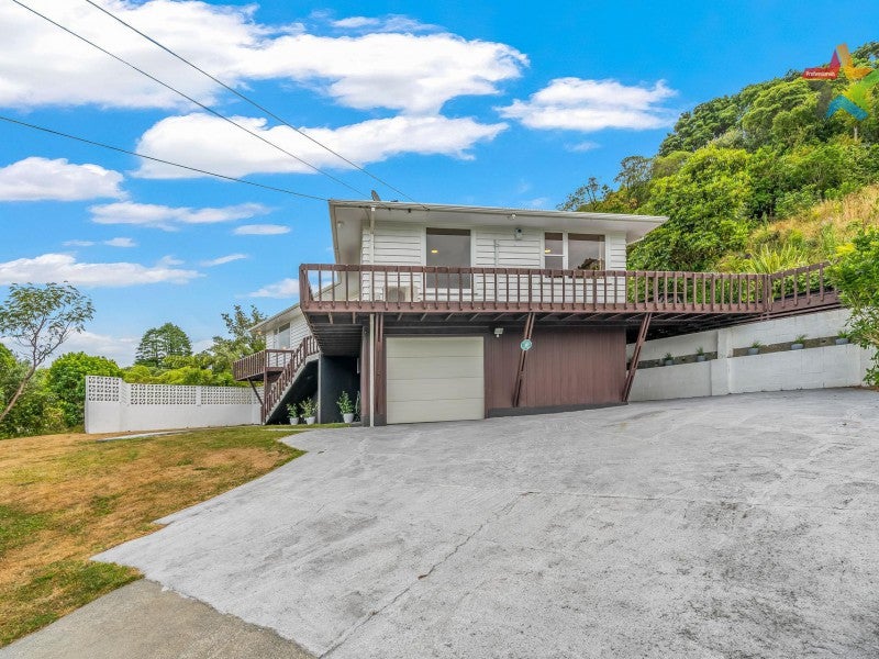 42 Akatea Road, Korokoro, Lower Hutt - Carousel 2