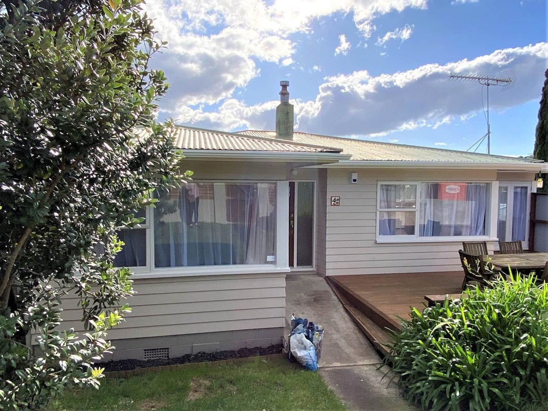 4 Madison Place, Forrest Hill, Auckland - Carousel 2