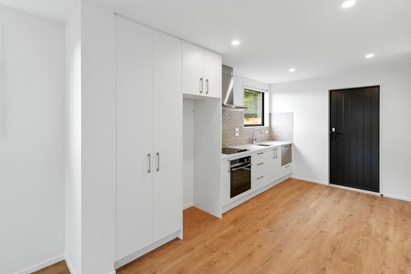 8/42 Millen Avenue, Pakuranga, Auckland - Carousel 2