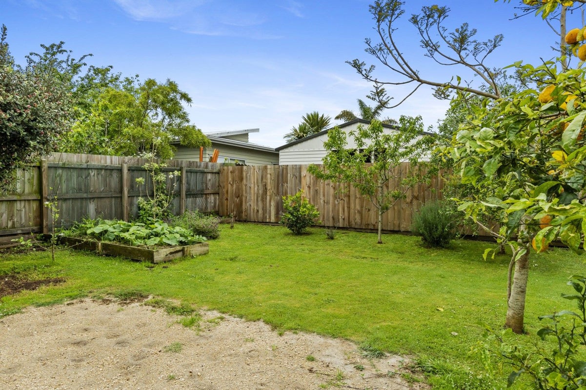 26 Regent Street, Waihi, Waihi - Carousel 27