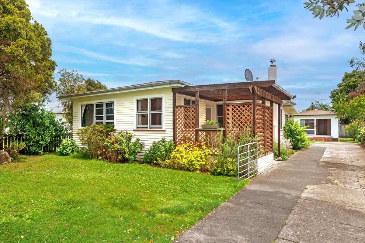 61 MacDonald Street, Elgin, Gisborne - Carousel 1