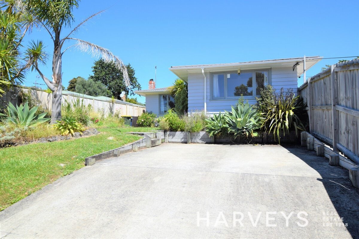 20 Amberley Avenue, Te Atatu South, Auckland - Carousel 15