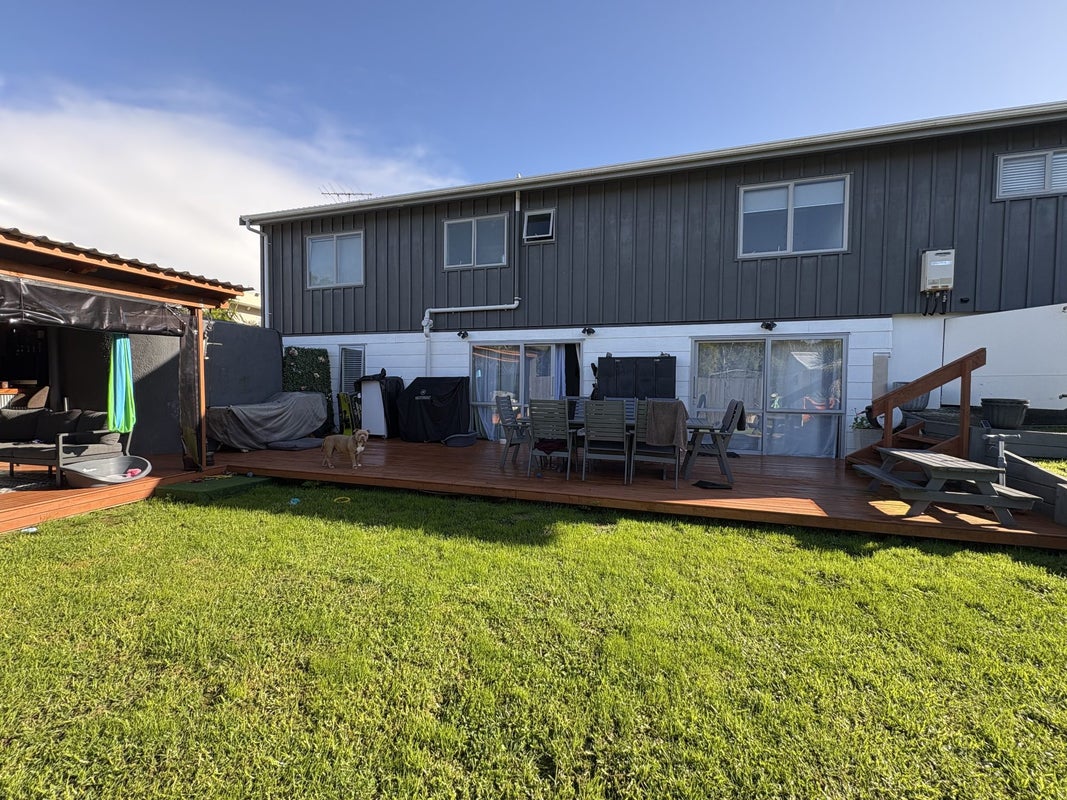24 Springtime Crescent, Stanmore Bay, Whangaparaoa - Carousel 1