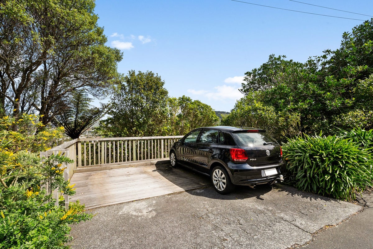 73A Pembroke Road, Northland, Wellington - Carousel 2