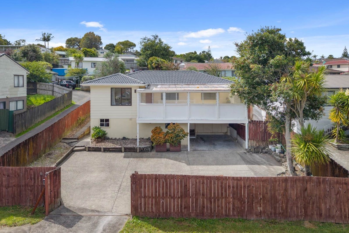 56 Brunner Road, Glen Eden, Auckland - Carousel 2