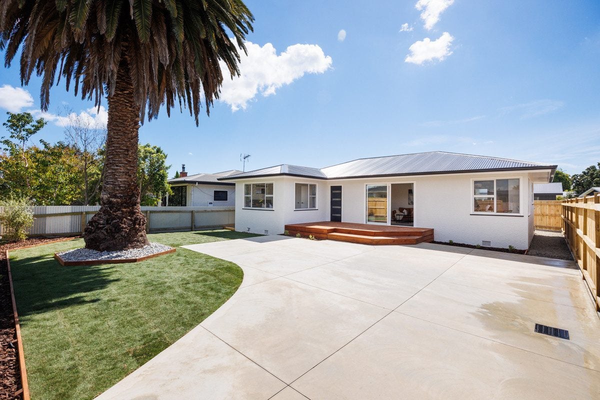 5 Belvedere Crescent, Takaro, Palmerston North - Carousel 21