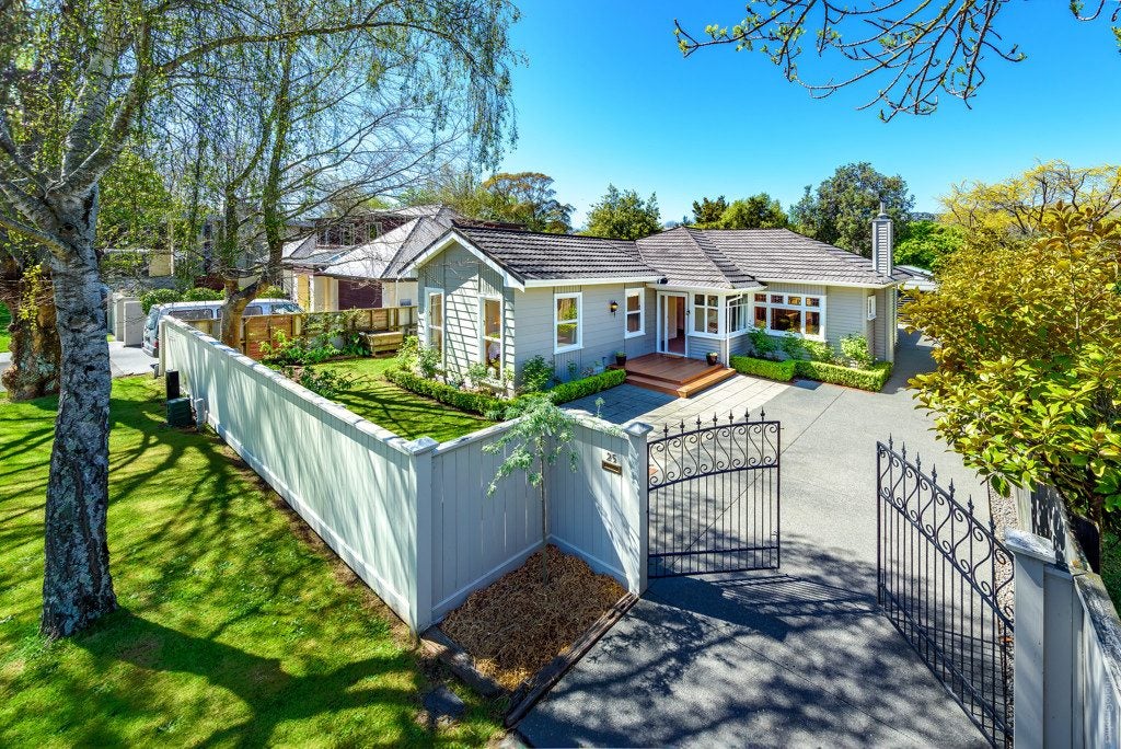 25 Thorrington Road, Cashmere, Christchurch - Carousel 1
