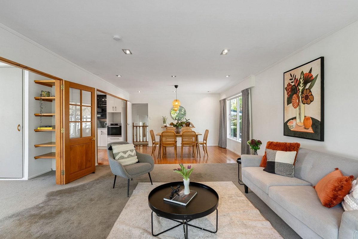 7 Chisbury Street, Churton Park, Wellington - Carousel 2